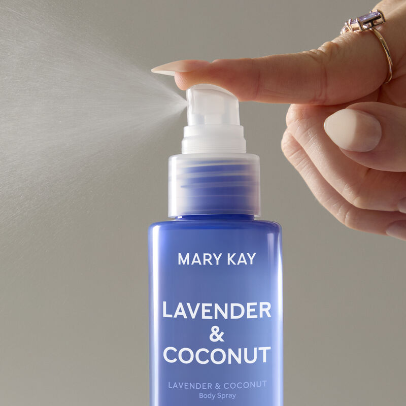 Light purple spray bottle showing off misting capability.&nbsp;&nbsp; image number null