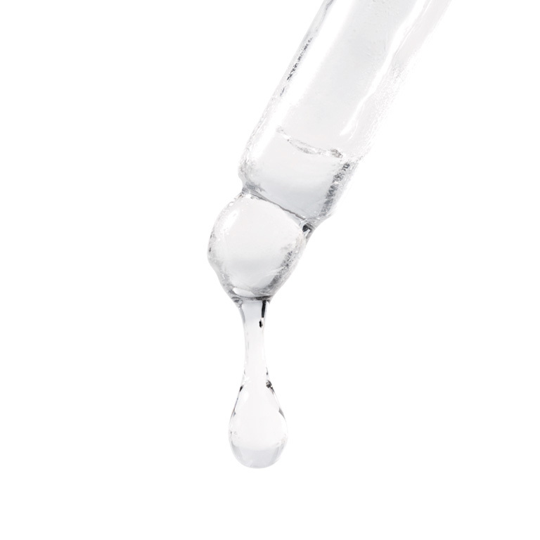 滴管中玫琳凯（Mary Kay）Clinical Solutions 精华液的微距特写